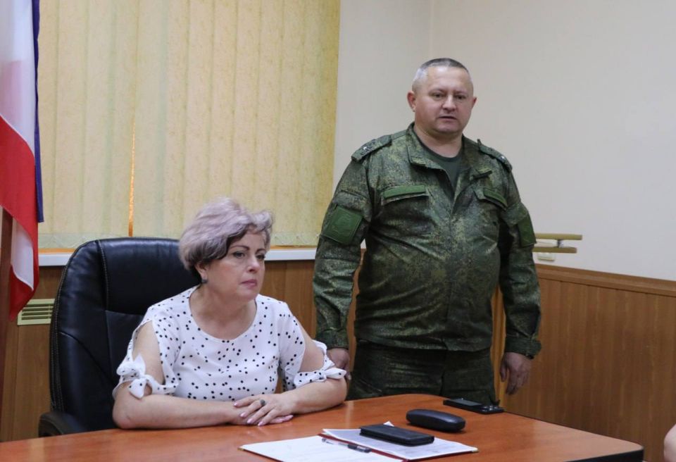 Ольга Урайкина: Сегодня в малом зале администрации района совместно с первым заместителем главы администрации Бахчисарайского района Энвером Аблаевым провела совещание с главами поселений, на котором был рассмотрен ряд... Ольга Урайкина: Сегодня в малом зале администрации района совместно с первым заместителем главы администрации Бахчисарайского района Энвером Аблаевым провела совещание с главами поселений, на котором был рассмотрен ряд...