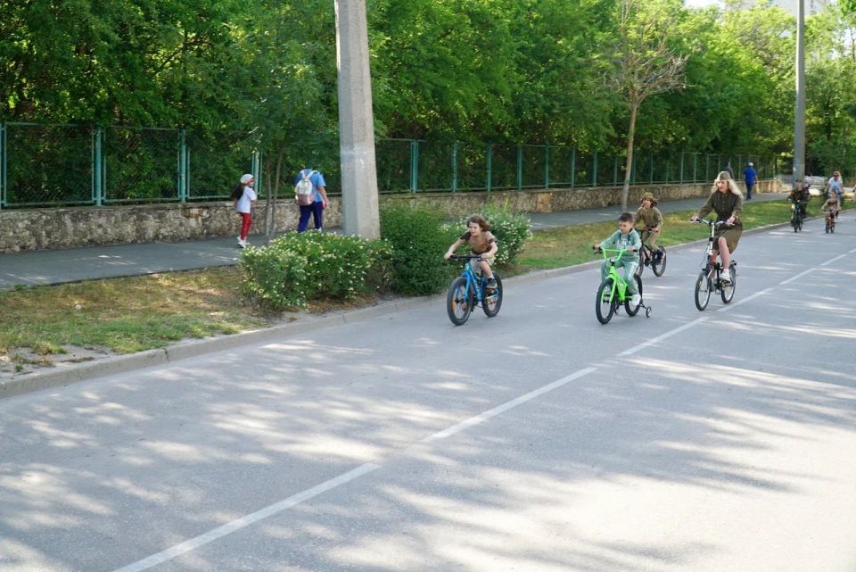 В Евпатории состоялся велопробег, посвященный 80-й годовщине Победы в Великой Отечественной войне В Евпатории состоялся велопробег, посвященный 80-й годовщине Победы в Великой Отечественной войне