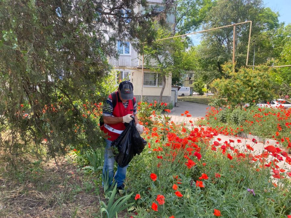 Ежедневно в Керчи выполняется работа по наведению порядка Ежедневно в Керчи выполняется работа по наведению порядка