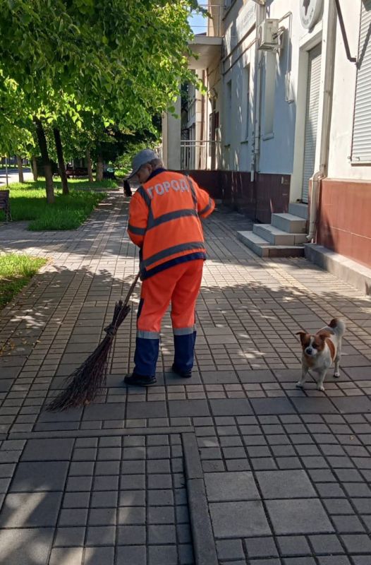 Чистота в городе - ежедневная задача! Чистота в городе - ежедневная задача!