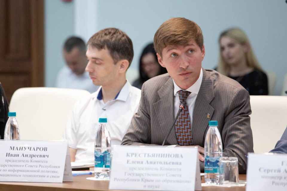 Иван Манучаров: Защита и популяризация русского языка в Крыму — приоритетная задача Иван Манучаров: Защита и популяризация русского языка в Крыму — приоритетная задача