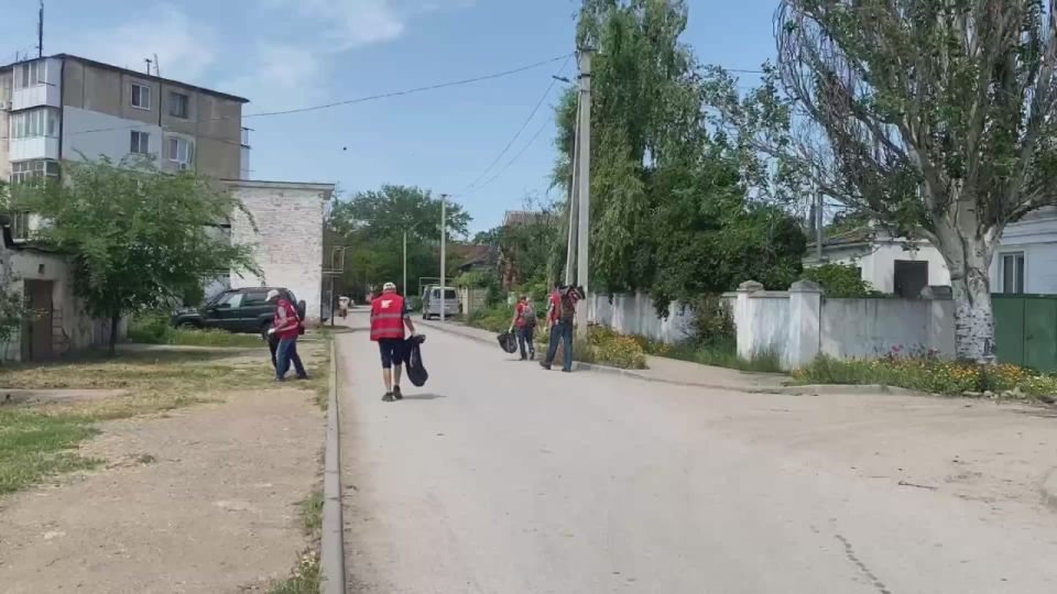 Ежедневно в Керчи выполняется работа по наведению порядка