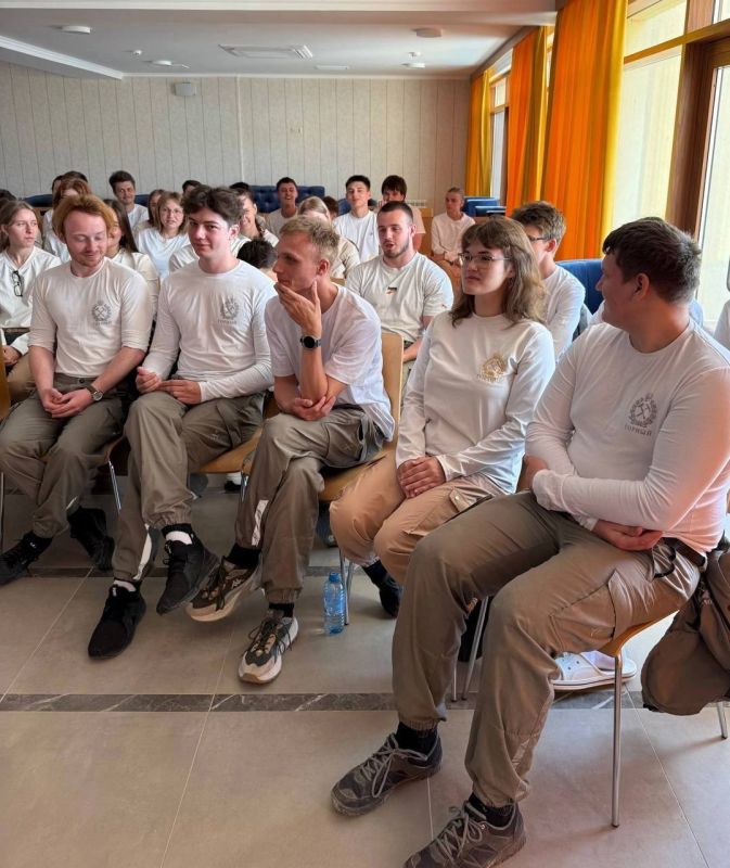 Министр экологии и природных ресурсов Республики Крым Ольга Шевцова пообщалась со студентами Санкт-Петербургского горного университета Императрицы Екатерины II Министр экологии и природных ресурсов Республики Крым Ольга Шевцова пообщалась со студентами Санкт-Петербургского горного университета Императрицы Екатерины II