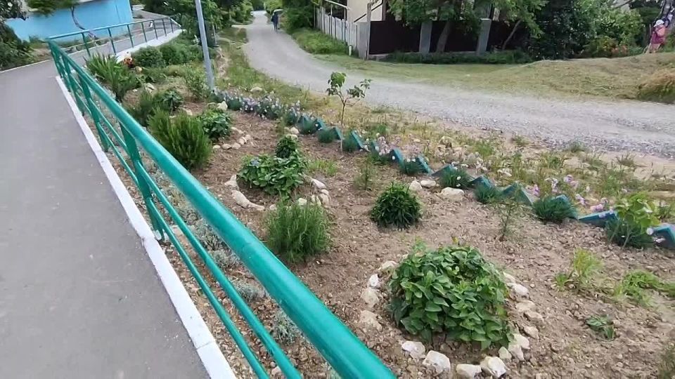             , ,       
