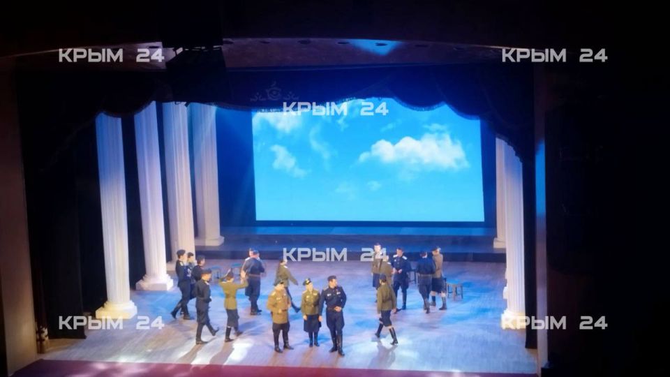 Праздничный концерт в честь открытия XVIII Международного фестиваля «Великое русское слово» прошёл в Симферополе Праздничный концерт в честь открытия XVIII Международного фестиваля «Великое русское слово» прошёл в Симферополе