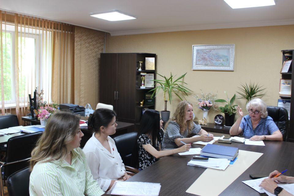 Состоялось 11 заседание комиссии по делам несовершеннолетних и защите их прав в муниципальном образовании Сакский район под руководством заместителя главы администрации Сакского района Светланы Дорошенко Состоялось 11 заседание комиссии по делам несовершеннолетних и защите их прав в муниципальном образовании Сакский район под руководством заместителя главы администрации Сакского района Светланы Дорошенко