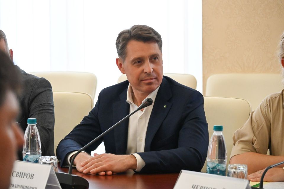 В Крыму подписано соглашение о проведении конкурса по финансовой грамотности среди студентов вузов «Знатоки финансового рынка» В Крыму подписано соглашение о проведении конкурса по финансовой грамотности среди студентов вузов «Знатоки финансового рынка»