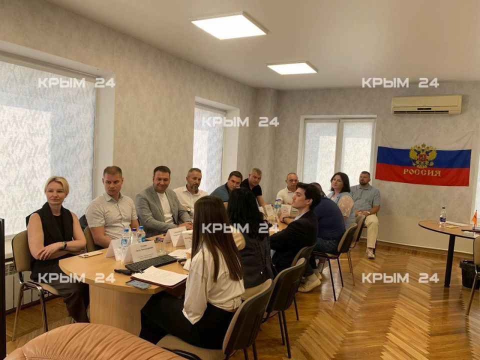 На симферопольском электромашиностроительном заводе повышают производительность труда На симферопольском электромашиностроительном заводе повышают производительность труда