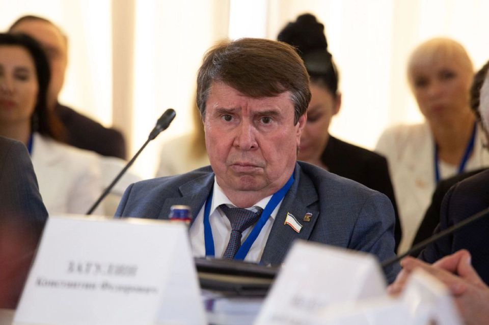 Владимир Константинов: Пленарное заседание Ливадийского клуба в рамках XVIII Международного фестиваля «Великое русское слово» проходит в непростой геополитической обстановке, в условиях СВО Владимир Константинов: Пленарное заседание Ливадийского клуба в рамках XVIII Международного фестиваля «Великое русское слово» проходит в непростой геополитической обстановке, в условиях СВО