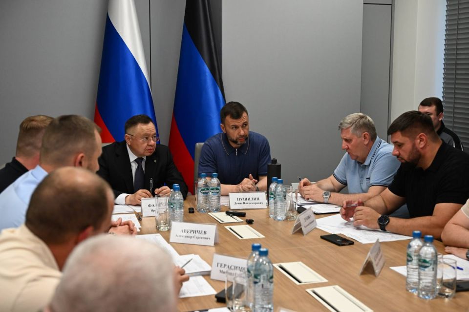 Глава Минстроя Ирек Файзуллин посетил Республику Крым, Севастополь и воссоединенные регионы Глава Минстроя Ирек Файзуллин посетил Республику Крым, Севастополь и воссоединенные регионы