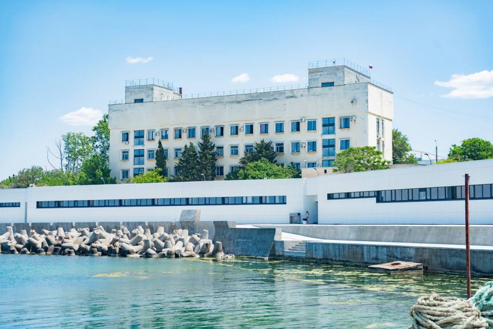 Михаил Развожаев: В Севастополе активно создается первый в истории нашего города собственный устричный питомник! Это не просто ферма, это стратегический шаг к полной самодостаточности в аквакультуре Михаил Развожаев: В Севастополе активно создается первый в истории нашего города собственный устричный питомник! Это не просто ферма, это стратегический шаг к полной самодостаточности в аквакультуре