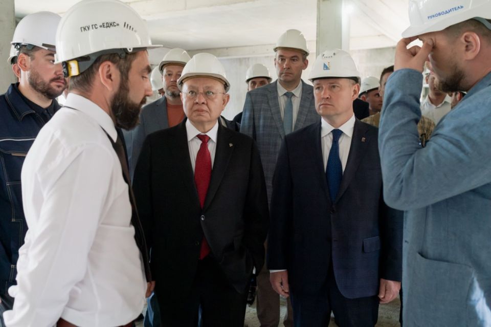 Глава Минстроя Ирек Файзуллин посетил Республику Крым, Севастополь и воссоединенные регионы Глава Минстроя Ирек Файзуллин посетил Республику Крым, Севастополь и воссоединенные регионы