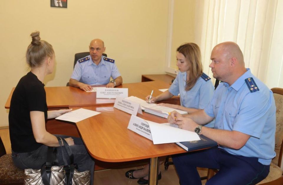 Прокурор Крыма провел прием жителей города Евпатории и Сакского района Прокурор Крыма провел прием жителей города Евпатории и Сакского района