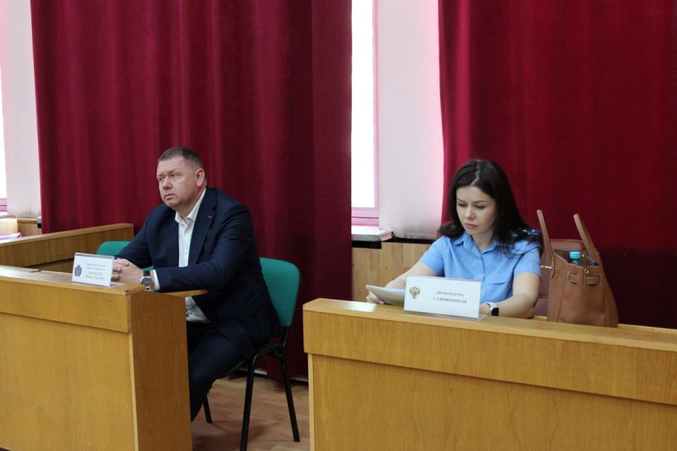 Под руководством главы муниципального образования городской округ Симферополь РК – председателя горсовета Виктор Агеев и при участии главы администрации крымской столицы Михаил Афанасьев сегодня прошли заседание Президиума... Под руководством главы муниципального образования городской округ Симферополь РК – председателя горсовета Виктор Агеев и при участии главы администрации крымской столицы Михаил Афанасьев сегодня прошли заседание Президиума...