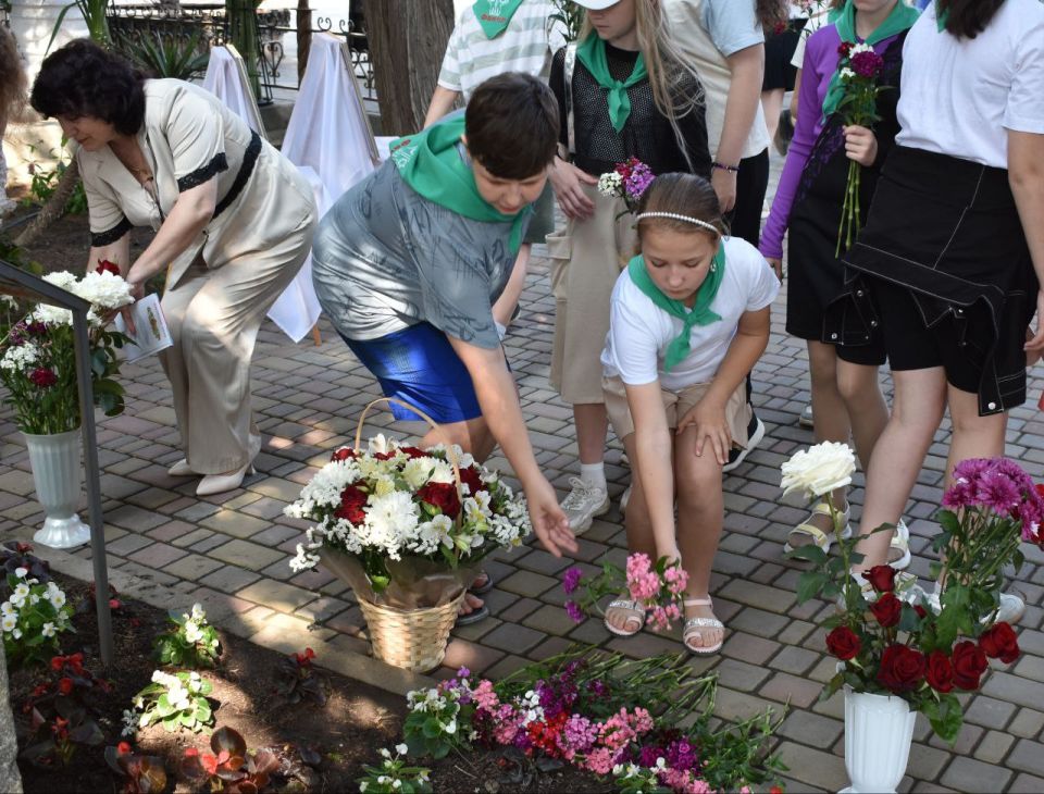 Галина Огнёва: Сегодня мы отмечаем день рождения Александра Сергеевича Пушкина — гения, чьи строки стали душой России Галина Огнёва: Сегодня мы отмечаем день рождения Александра Сергеевича Пушкина — гения, чьи строки стали душой России
