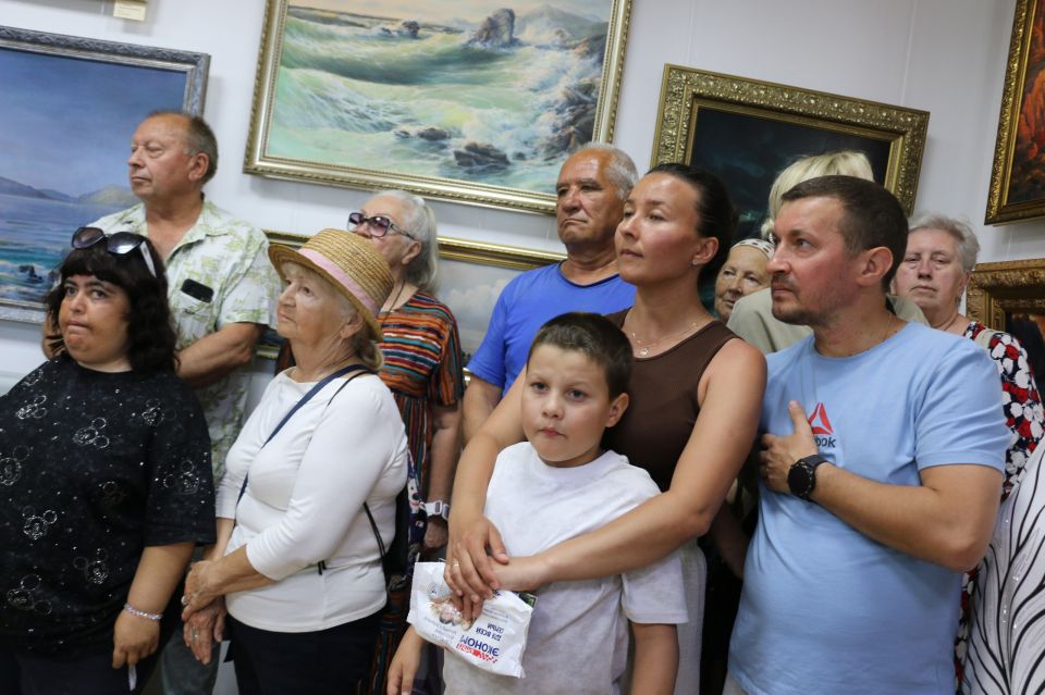В историческом музее (Бывший особняк Функа) открылась персональная выставка «Магия моря» художника Сергея Коваля - мастера морского пейзажа, члена Professional part International Society of Marine Painters, художественного... В историческом музее (Бывший особняк Функа) открылась персональная выставка «Магия моря» художника Сергея Коваля - мастера морского пейзажа, члена Professional part International Society of Marine Painters, художественного...