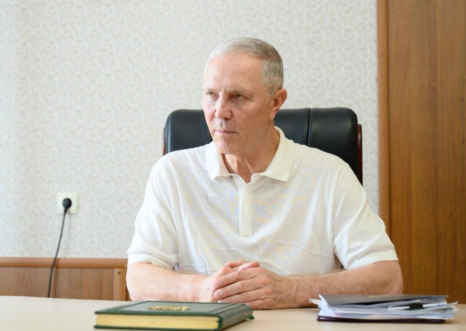 Владимир Сальдо: С руководителем «Херсонской зерновой компании» Сергеем Кивой обсудили пути поддержки наших сельхозпроизводителей Владимир Сальдо: С руководителем «Херсонской зерновой компании» Сергеем Кивой обсудили пути поддержки наших сельхозпроизводителей