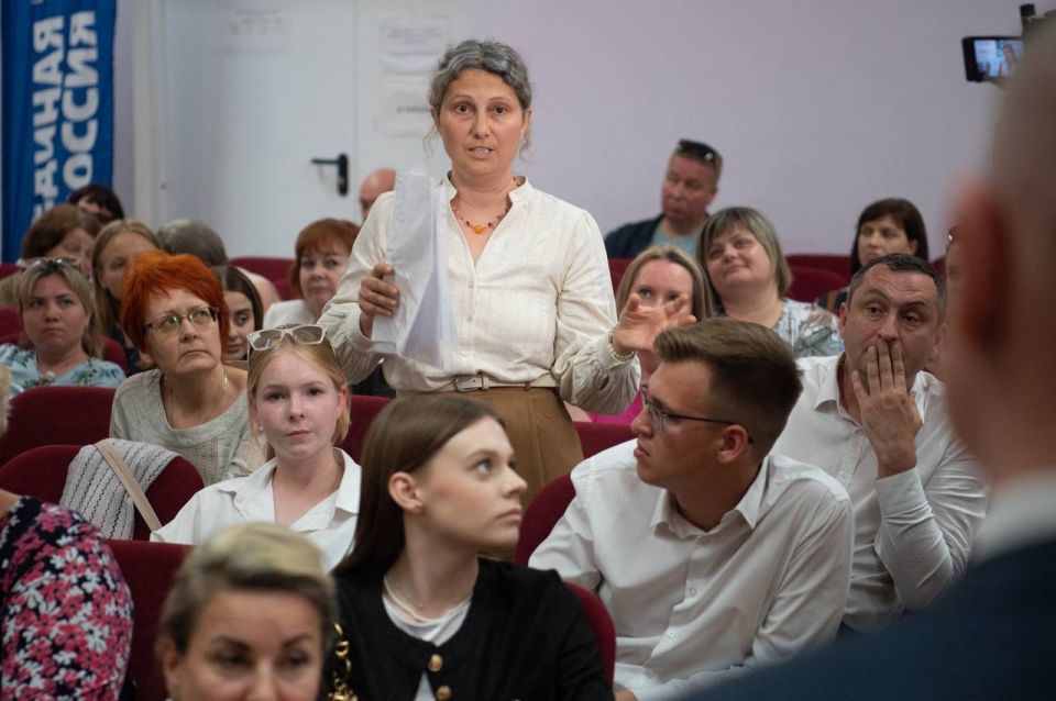 Михаил Развожаев: Завершили серию встреч с партийным активом Михаил Развожаев: Завершили серию встреч с партийным активом
