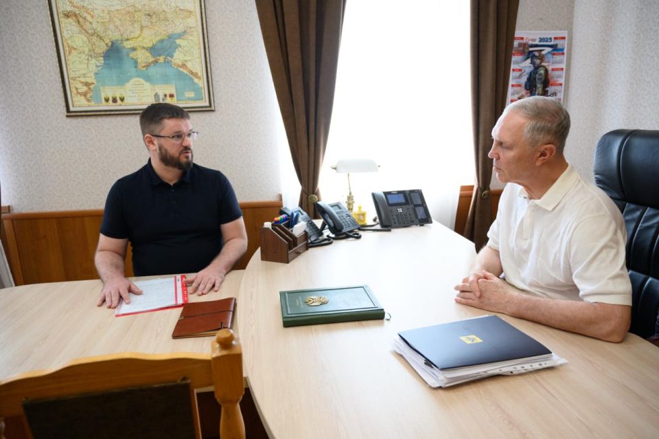 Владимир Сальдо: С руководителем «Херсонской зерновой компании» Сергеем Кивой обсудили пути поддержки наших сельхозпроизводителей