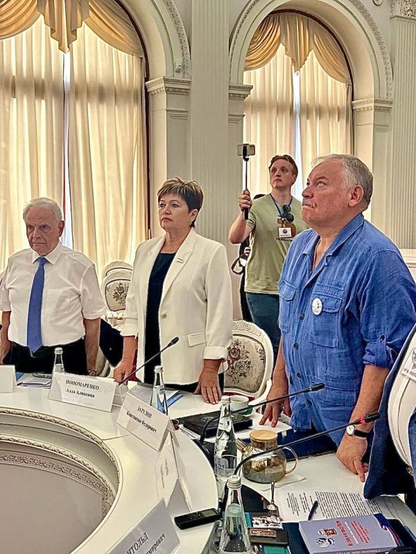 V Соловьёвские чтения в рамках фестиваля «Великое русское слово» V Соловьёвские чтения в рамках фестиваля «Великое русское слово»