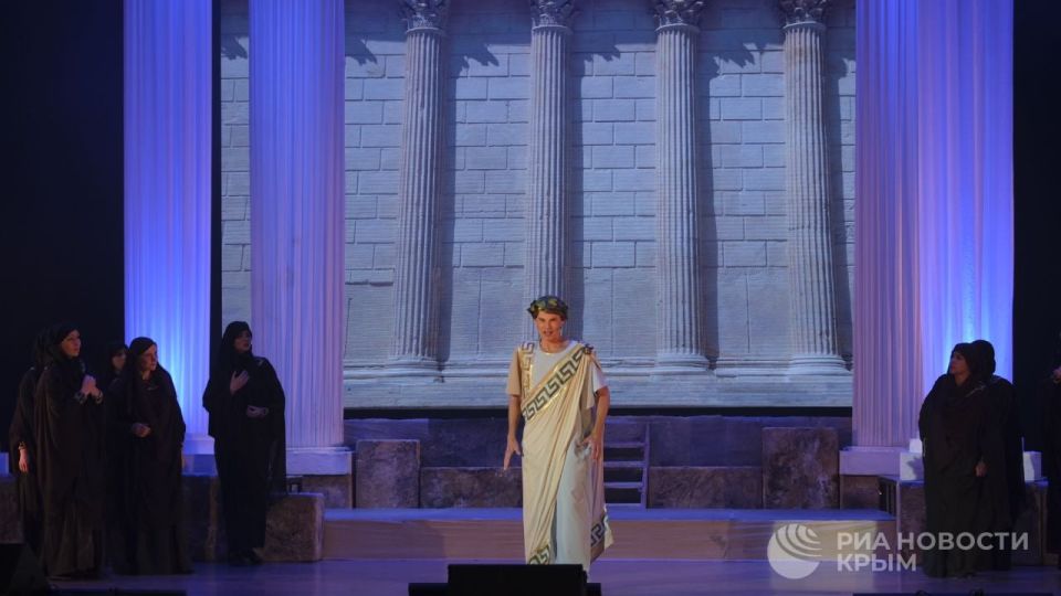 В Керчи открылся XXVII фестиваль античного искусства "Боспорские агоны" В Керчи открылся XXVII фестиваль античного искусства "Боспорские агоны"