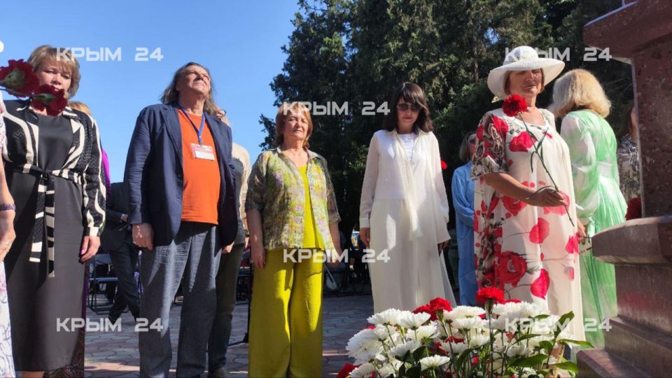 На Аллее звёзд в Керчи появилось новое имя На Аллее звёзд в Керчи появилось новое имя