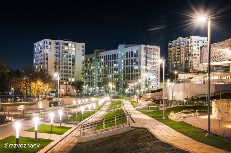 Михаил Развожаев: На мысе Хрустальном завершается благоустройство территории возле строящегося музейного комплекса Российской галереи искусств Михаил Развожаев: На мысе Хрустальном завершается благоустройство территории возле строящегося музейного комплекса Российской галереи искусств