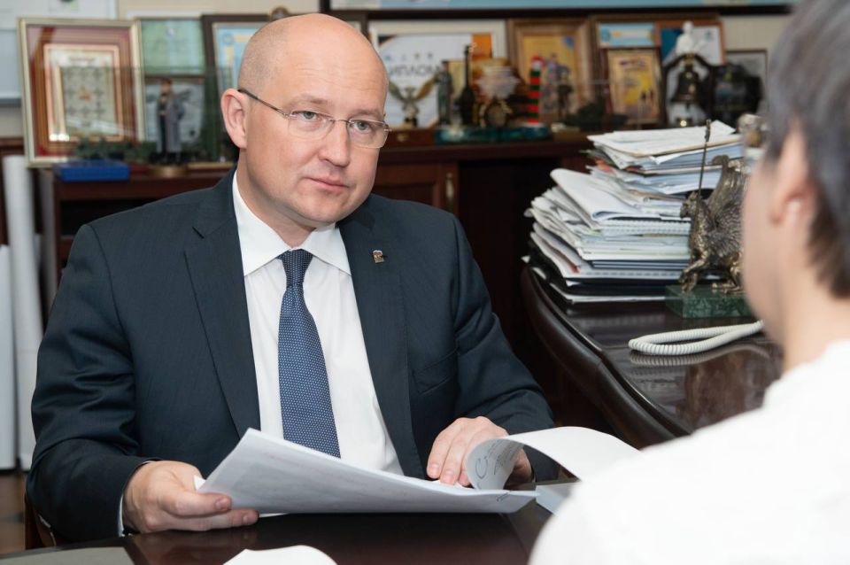 Михаил Развожаев: Сегодня провел встречу с детским омбудсменом Севастополя Мариной Леонидовной Песчанской Михаил Развожаев: Сегодня провел встречу с детским омбудсменом Севастополя Мариной Леонидовной Песчанской