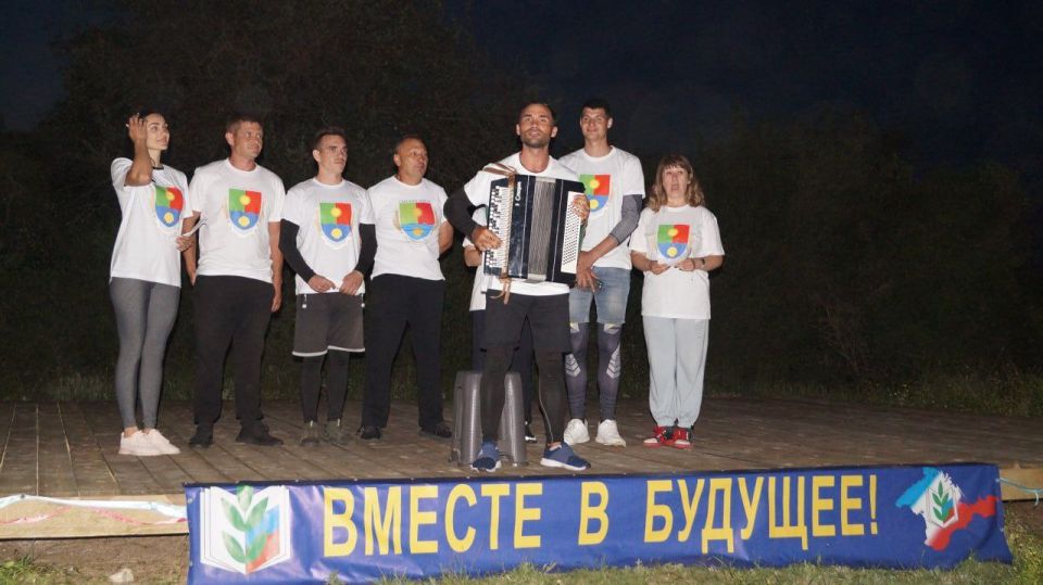 Команда педагогов Сакского района впервые приняла участие в туристическом слёте, организованном Профсоюзом образования Республики Крым Команда педагогов Сакского района впервые приняла участие в туристическом слёте, организованном Профсоюзом образования Республики Крым