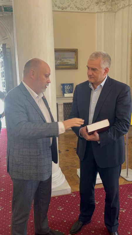 Владимир Рогов: О создании в Крыму Международного центра Данилевского Владимир Рогов: О создании в Крыму Международного центра Данилевского