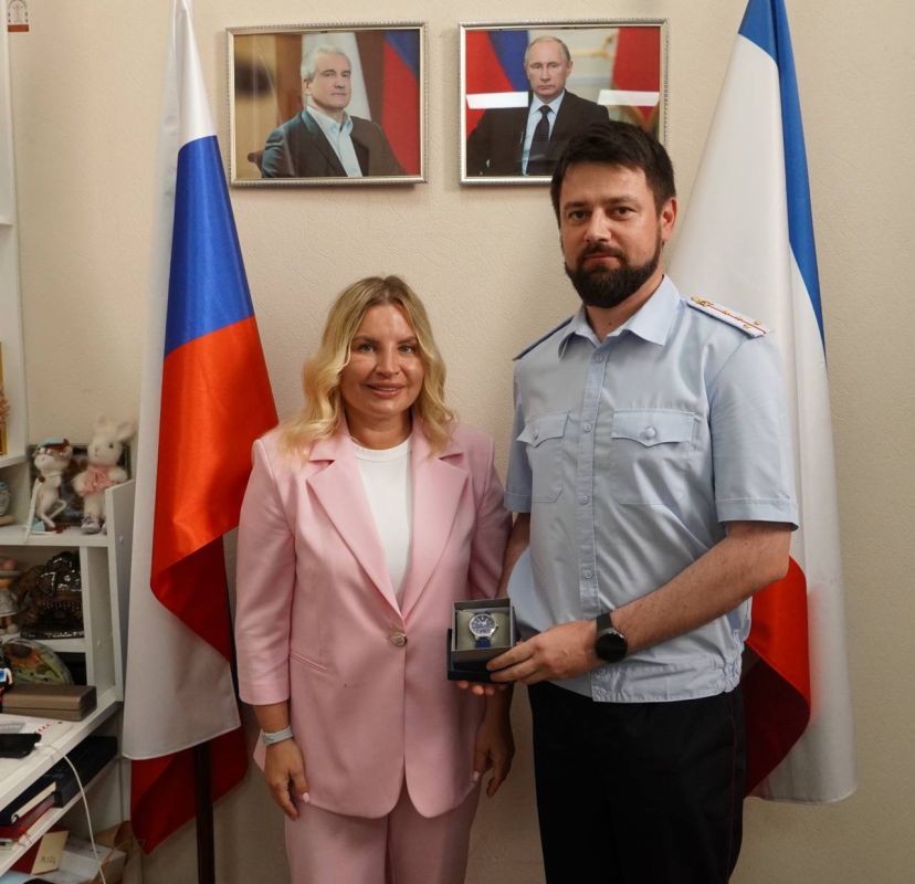 Ольга Торубарова: В преддверии Дня России вручила ведомственные награды сотрудникам Крымского филиала Краснодарского университета МВД России Ольга Торубарова: В преддверии Дня России вручила ведомственные награды сотрудникам Крымского филиала Краснодарского университета МВД России