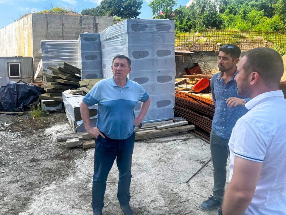 Юрий Гоцанюк: В этом году планируется завершить строительство современного жилого дома на 72 квартиры в селе Малый Маяк Юрий Гоцанюк: В этом году планируется завершить строительство современного жилого дома на 72 квартиры в селе Малый Маяк