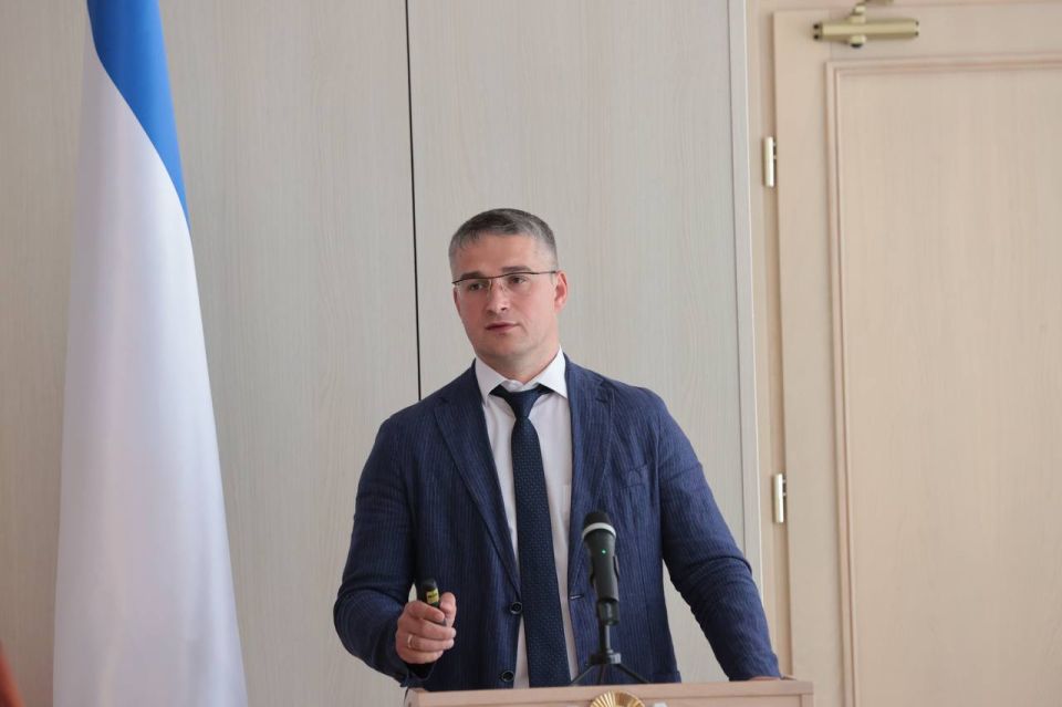 Анастасия Гридчина: Приняла участие в заседании Президиума Государственного Совета Республики Крым, которое прошло под руководством Председателя Государственного Совета РК Владимира Андреевича Константинова Анастасия Гридчина: Приняла участие в заседании Президиума Государственного Совета Республики Крым, которое прошло под руководством Председателя Государственного Совета РК Владимира Андреевича Константинова