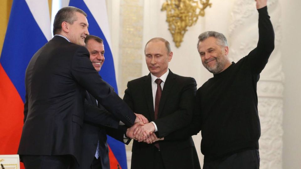 Альберт Куршутов: Дорогие друзья!. Искренне поздравляю Вас с праздником - Днём России! 12 июня - день нашей Великой Родины, страны с тысячелетней историей, соединившей множество народов и культур на огромной территории Альберт Куршутов: Дорогие друзья!. Искренне поздравляю Вас с праздником - Днём России! 12 июня - день нашей Великой Родины, страны с тысячелетней историей, соединившей множество народов и культур на огромной территории