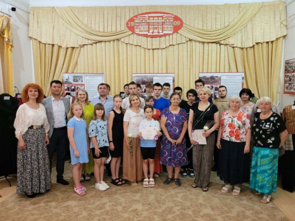 Торжественная презентация выставки «Народы Крыма», приуроченная ко Дню России Торжественная презентация выставки «Народы Крыма», приуроченная ко Дню России