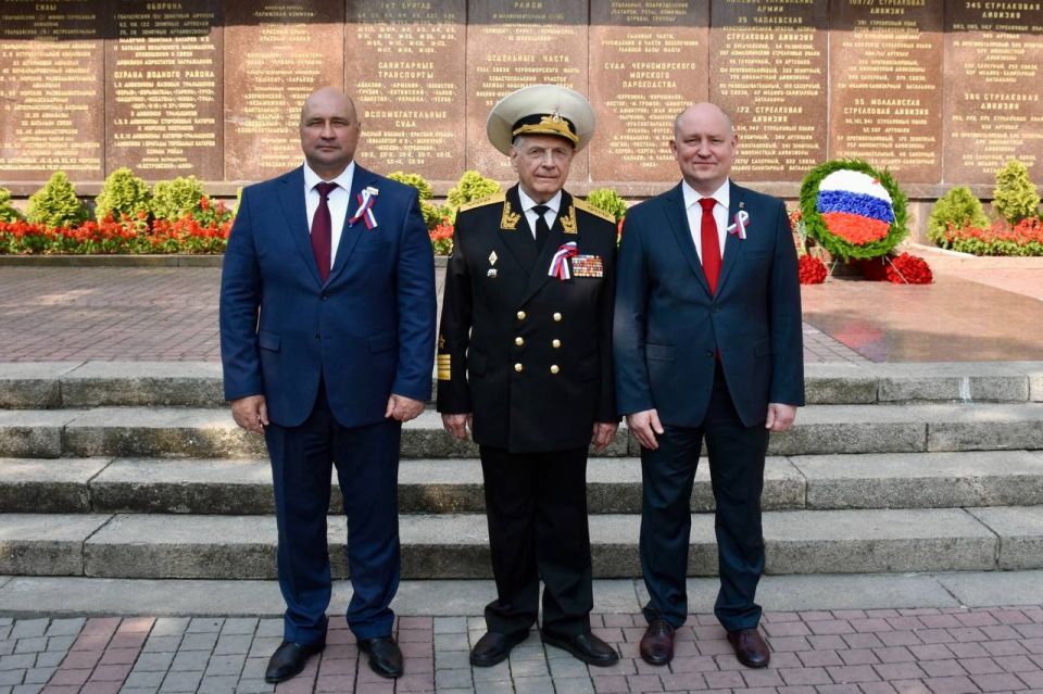  :                1941-1942 .      ,   ...