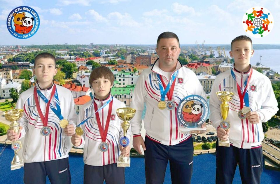 Василий Грабован: Наша сборная команда Крыма по спортивной борьбе достойно представила наш регион на IX Всемирных играх юных соотечественников и ШОС Василий Грабован: Наша сборная команда Крыма по спортивной борьбе достойно представила наш регион на IX Всемирных играх юных соотечественников и ШОС