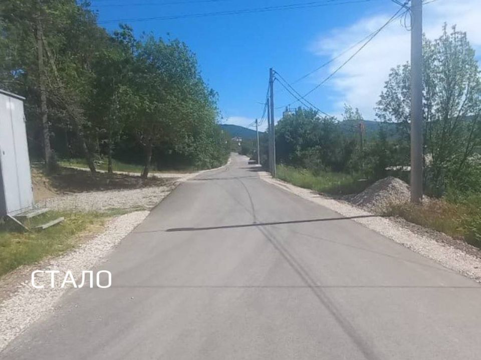 В Орлином отремонтировали дорогу более 400 метров В Орлином отремонтировали дорогу более 400 метров