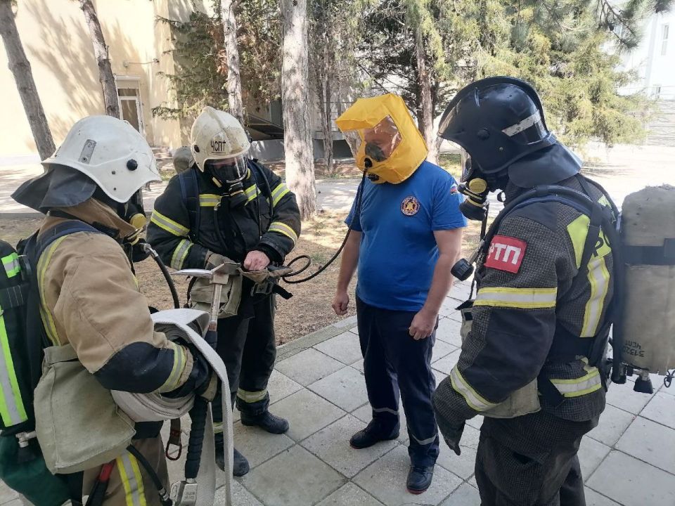 Пожарно-тактические учения в детском оздоровительном лагере Пожарно-тактические учения в детском оздоровительном лагере