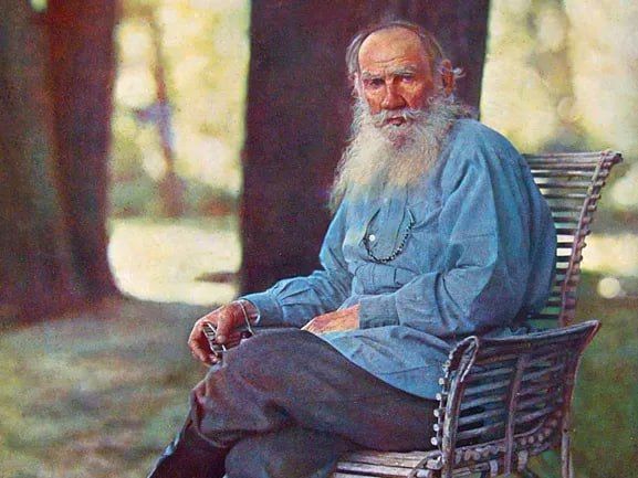Сергей Прокудин-Горский учился и в Императорской Военно-медицинской академии, и в Академии художеств, но курса нигде не закончил Сергей Прокудин-Горский учился и в Императорской Военно-медицинской академии, и в Академии художеств, но курса нигде не закончил