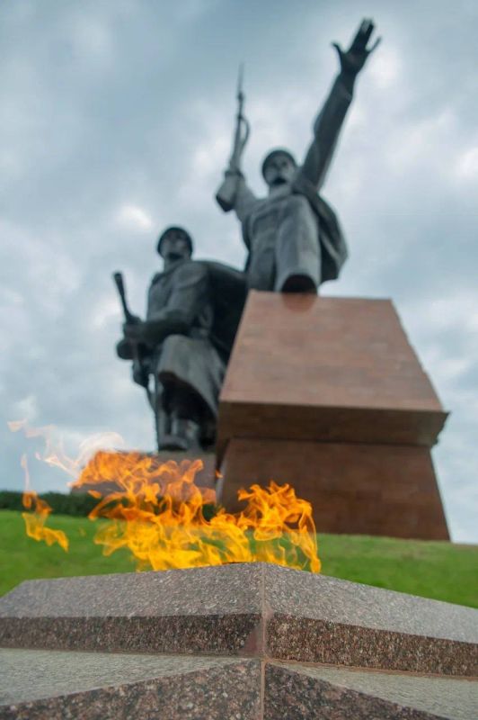 Екатерина Алтабаева: Дорогие севастопольцы! Сегодня нашему любимому городу исполняется 242 года Екатерина Алтабаева: Дорогие севастопольцы! Сегодня нашему любимому городу исполняется 242 года