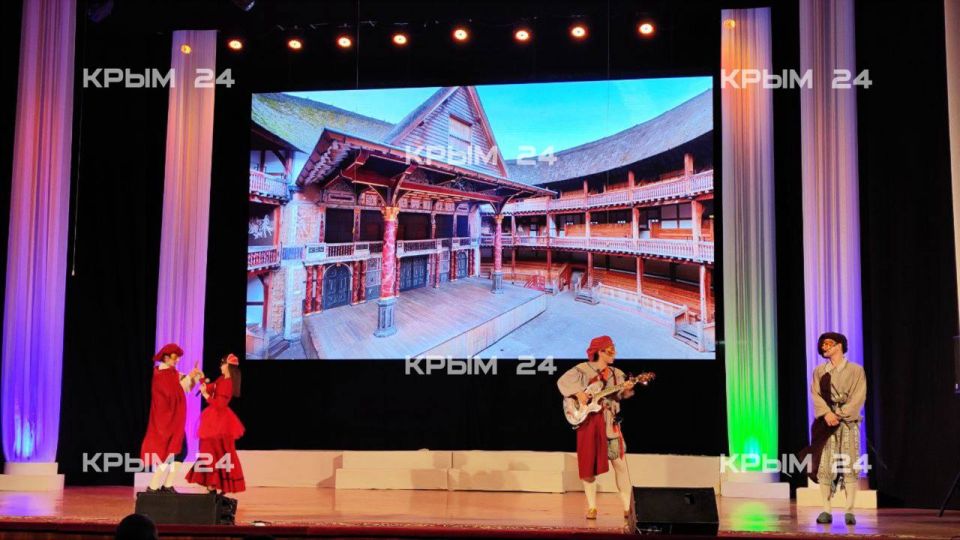 Победителями 27-го международного фестиваля античного искусства «Боспорские Агоны» стали актёры из Екатеринбурга Победителями 27-го международного фестиваля античного искусства «Боспорские Агоны» стали актёры из Екатеринбурга