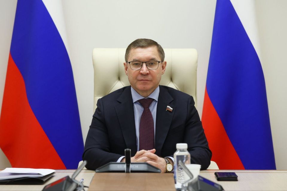 В составе делегации Первого заместителя Руководителя Администрации Президента Сергея Кириенко и вице-премьера Дмитрия Чернышенко первый замминистра Александр Ломакин посетил объекты детского лагеря «Солнечный» В составе делегации Первого заместителя Руководителя Администрации Президента Сергея Кириенко и вице-премьера Дмитрия Чернышенко первый замминистра Александр Ломакин посетил объекты детского лагеря «Солнечный»