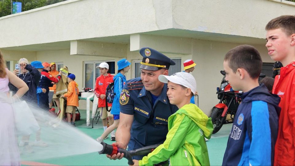 Фестиваль "Пусть всегда будет солнце": отмечаем лет МДЦ "Артек" Фестиваль "Пусть всегда будет солнце": отмечаем лет МДЦ "Артек"