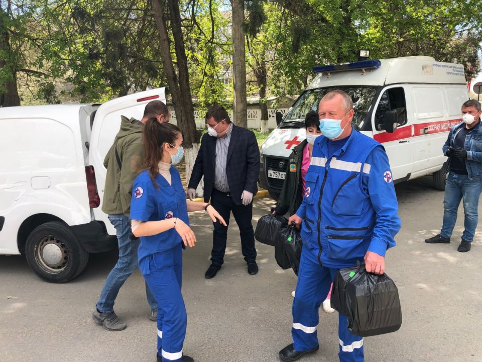 Юрий Нестеренко: От всей души поздравляю с Днём медицинского работника – профессиональным праздником тех, чья миссия является одной из самых благородных и ответственных Юрий Нестеренко: От всей души поздравляю с Днём медицинского работника – профессиональным праздником тех, чья миссия является одной из самых благородных и ответственных