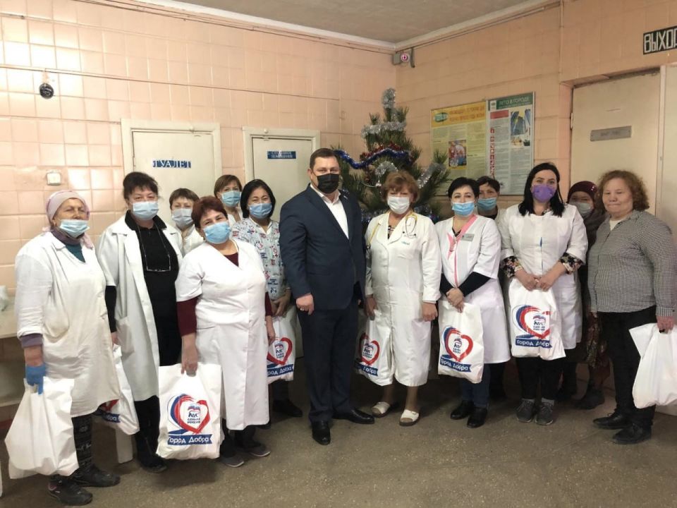 Юрий Нестеренко: От всей души поздравляю с Днём медицинского работника – профессиональным праздником тех, чья миссия является одной из самых благородных и ответственных Юрий Нестеренко: От всей души поздравляю с Днём медицинского работника – профессиональным праздником тех, чья миссия является одной из самых благородных и ответственных