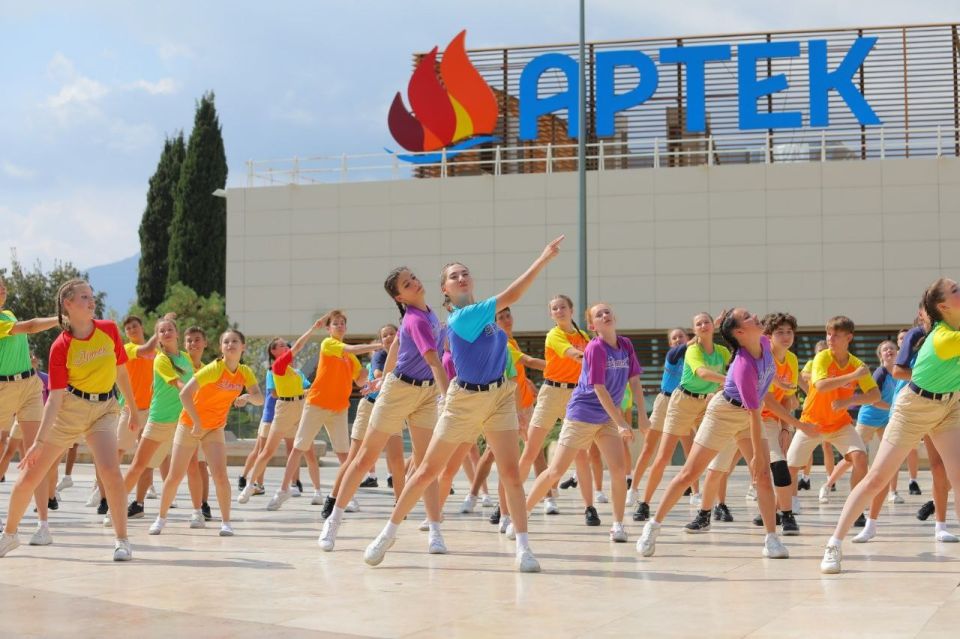 В 2026 году в «Артеке» планируют оздоровить 56 тысяч детей В 2026 году в «Артеке» планируют оздоровить 56 тысяч детей