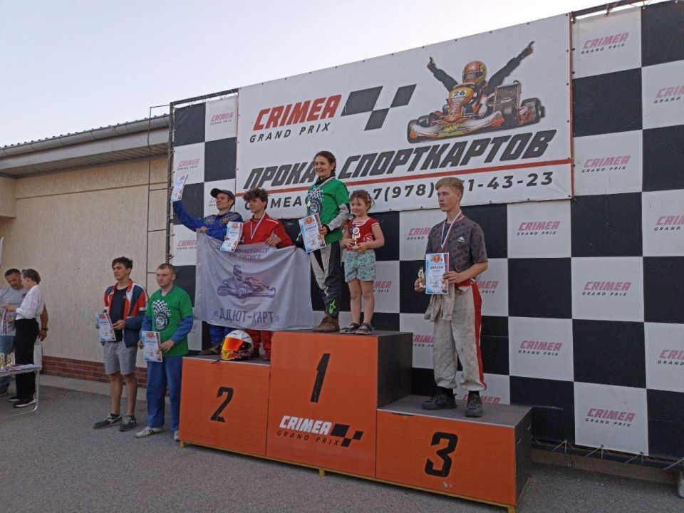 Члены команды Картинг-центра АДИ стали призерами чемпионата «Лига любительского автомотоспорта» Члены команды Картинг-центра АДИ стали призерами чемпионата «Лига любительского автомотоспорта»