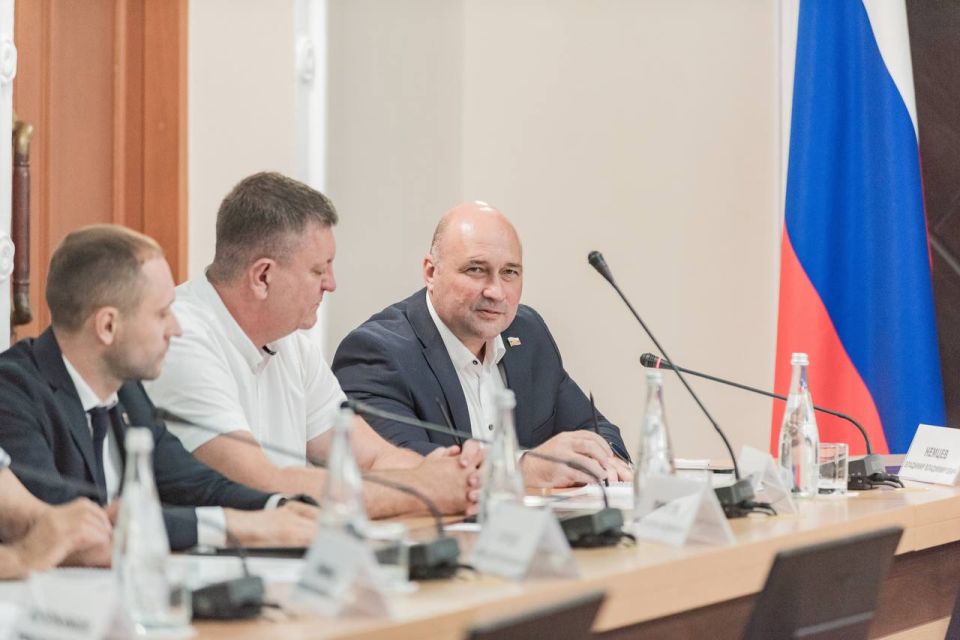 Владимир Немцев: Принял участие в заседании Градостроительного совета под председательством Губернатора Севастополя Михаила Владимировича Развожаева, на котором был утверждён проект комплексного развития территории... Владимир Немцев: Принял участие в заседании Градостроительного совета под председательством Губернатора Севастополя Михаила Владимировича Развожаева, на котором был утверждён проект комплексного развития территории...