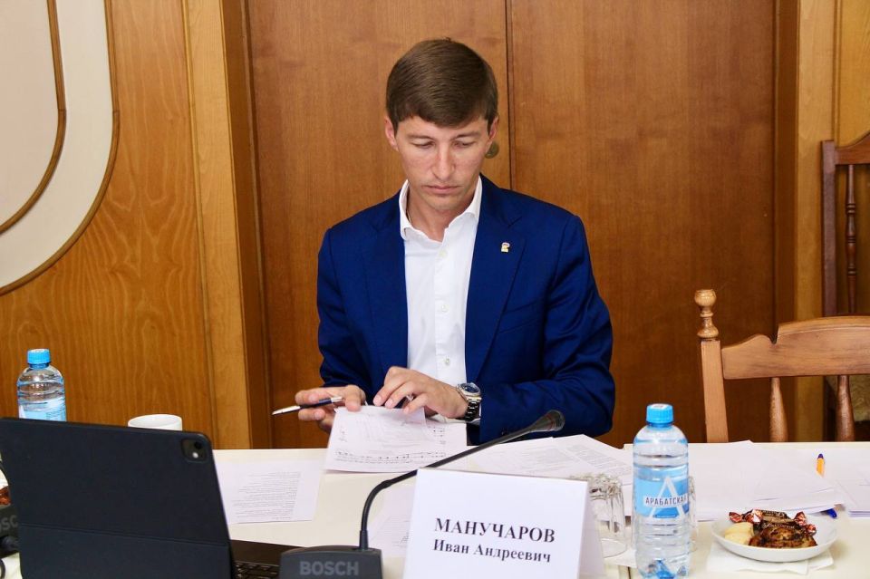 Иван Манучаров: Конкурс на новый гимн Крыма завершён Иван Манучаров: Конкурс на новый гимн Крыма завершён